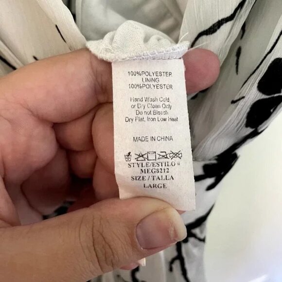 Meghan Los Angeles ENCHANTED GARDEN MAXI DRESS White & Black Floral Size Large - Picture 13 of 13